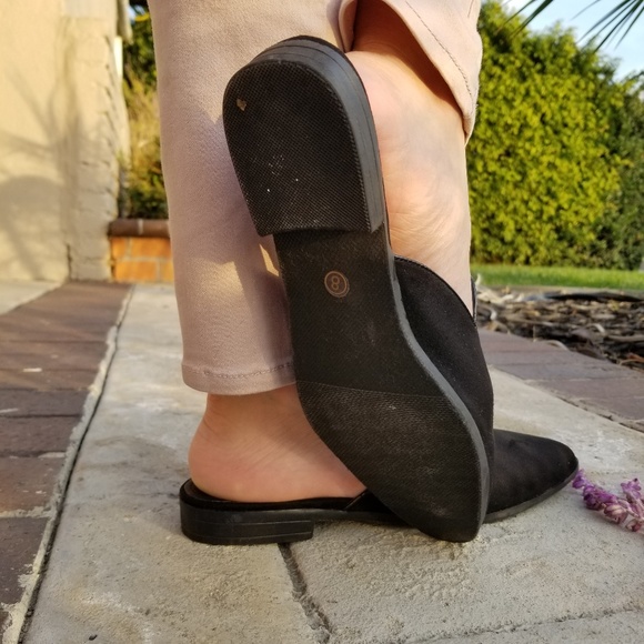 Black Pointy Toe Slip On Mule Loafer - Picture 8 of 8
